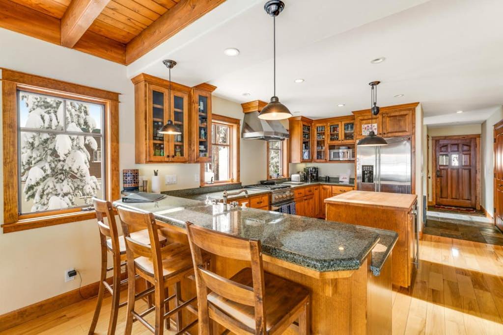 Photo of Kitchen in Serene Lakes