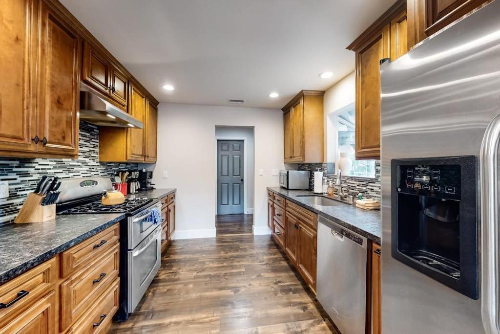 Photo of Kitchen in Pioneer Trail