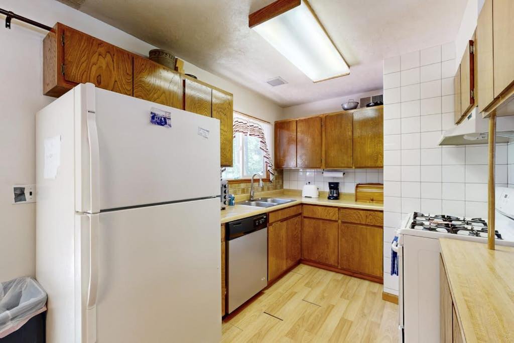 Photo of Kitchen in Pineland