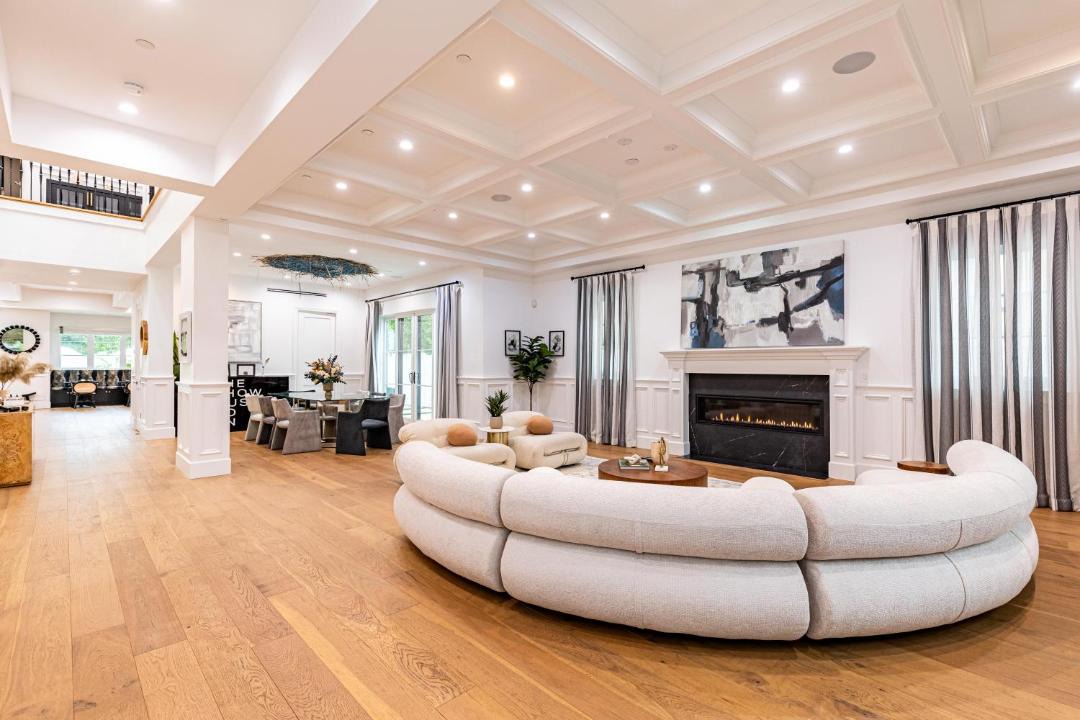 Photo of Livingroom in Tarzana