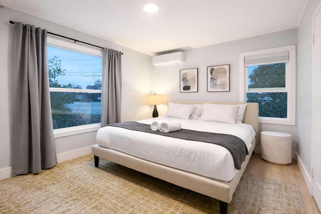Photo of Bedroom in Cambrian Park