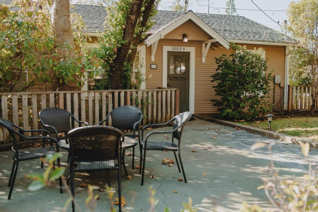 Photo of Others in Mariposa