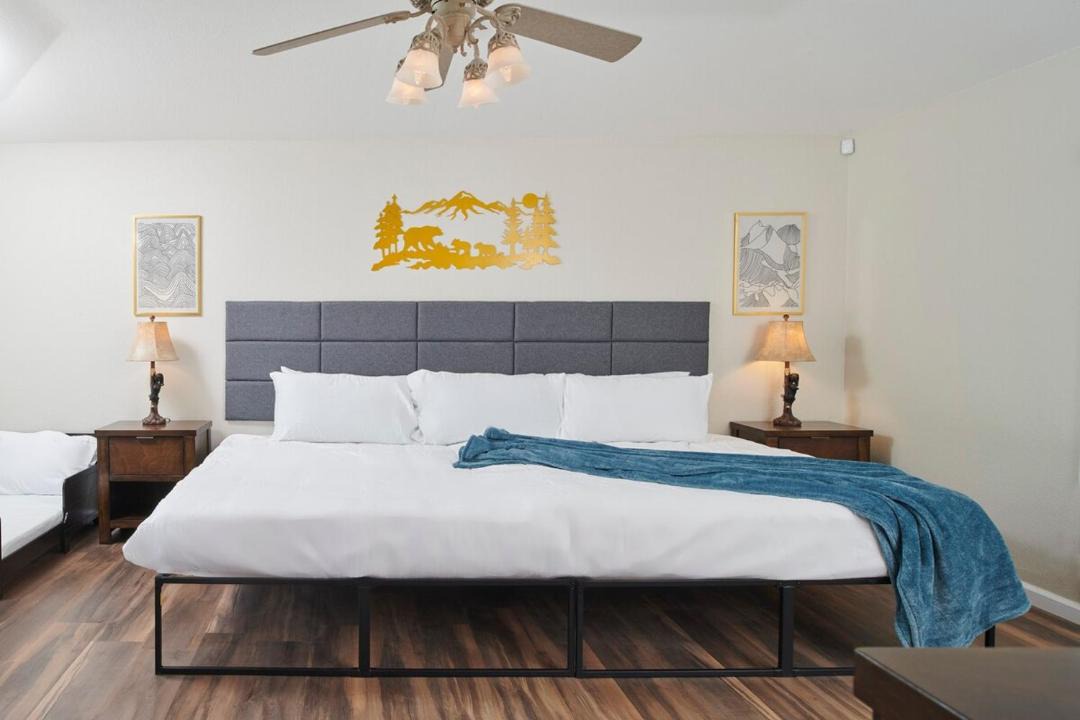 Photo of Bedroom in Oakhurst