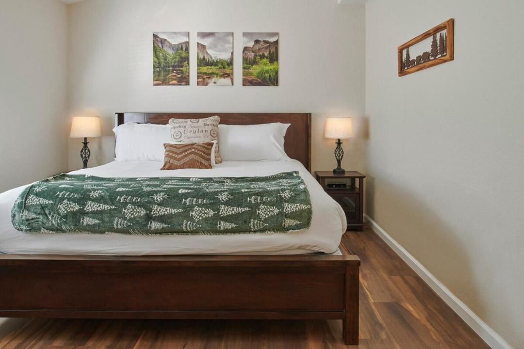 Photo of Bedroom in Oakhurst
