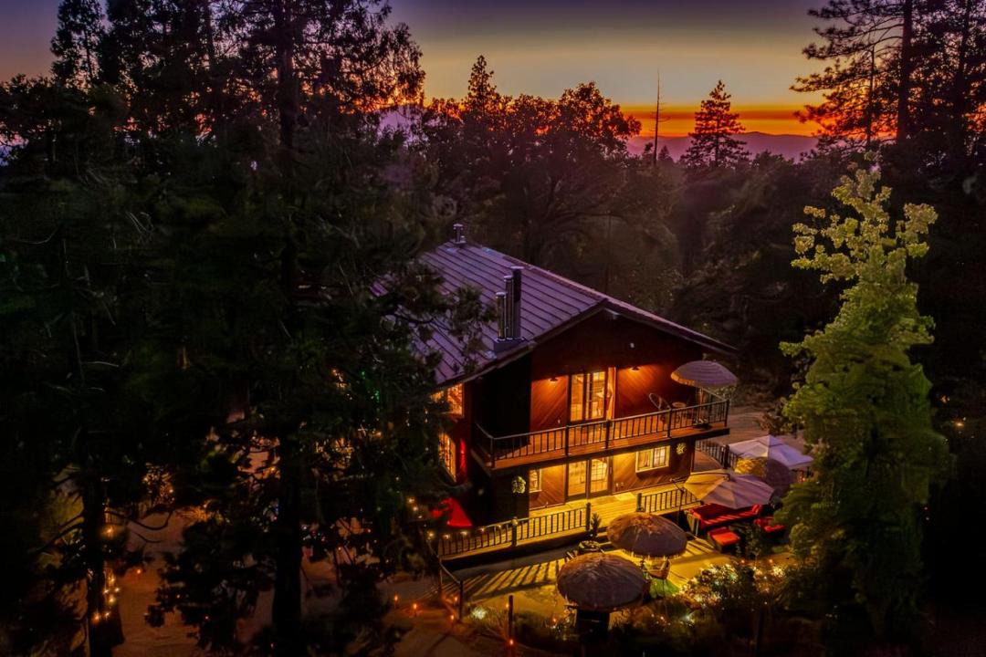 Photo of Others in Oakhurst