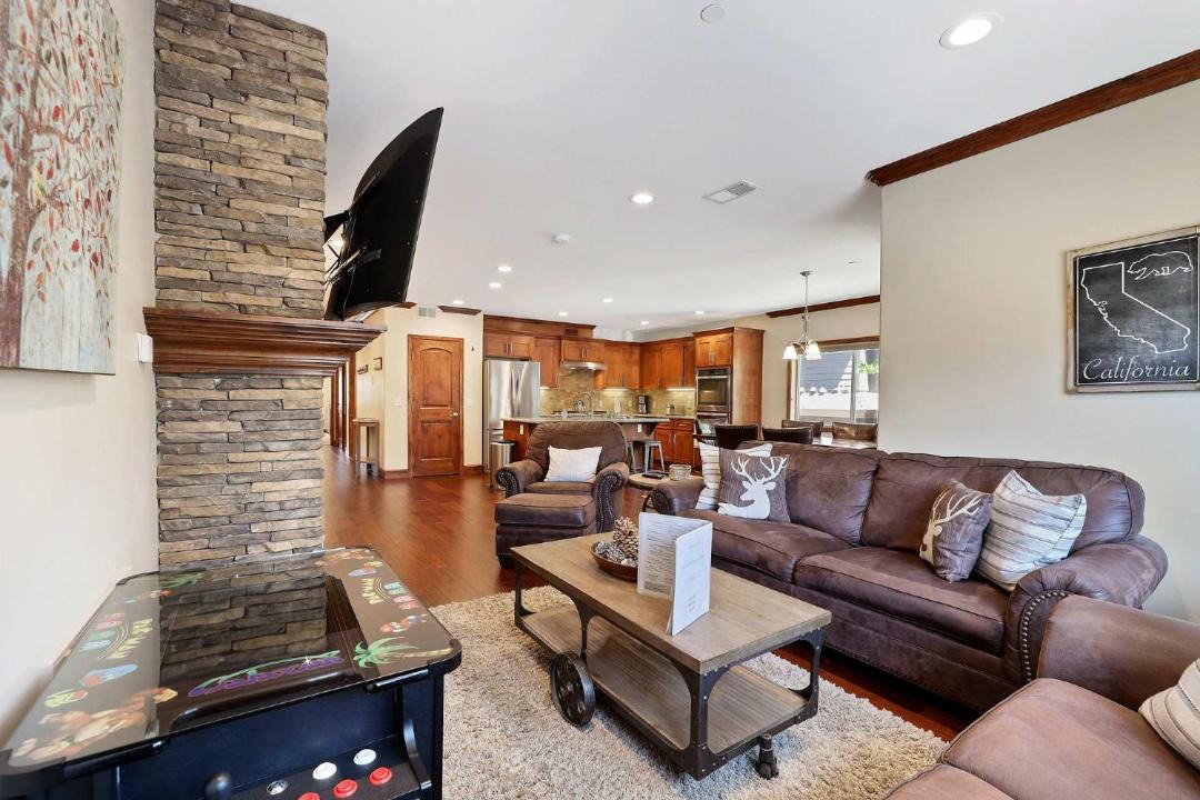 Photo of Livingroom in South Lake Tahoe