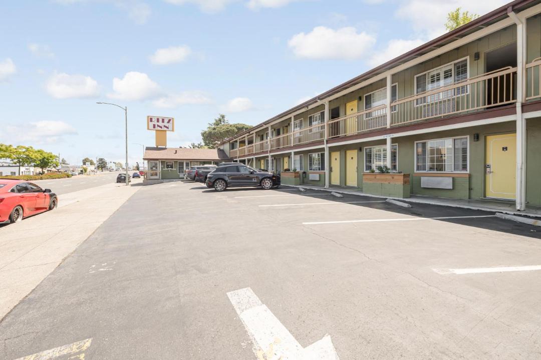 Photo of Others in San Bruno