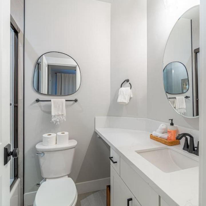 Photo of Bathroom in Lincoln Park