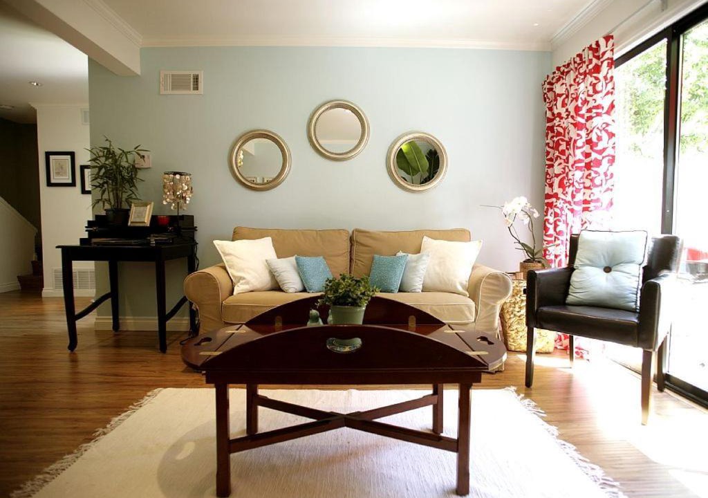 Photo of Livingroom in Hermosa Village