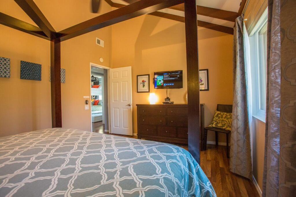 Photo of Bedroom in Hermosa Village