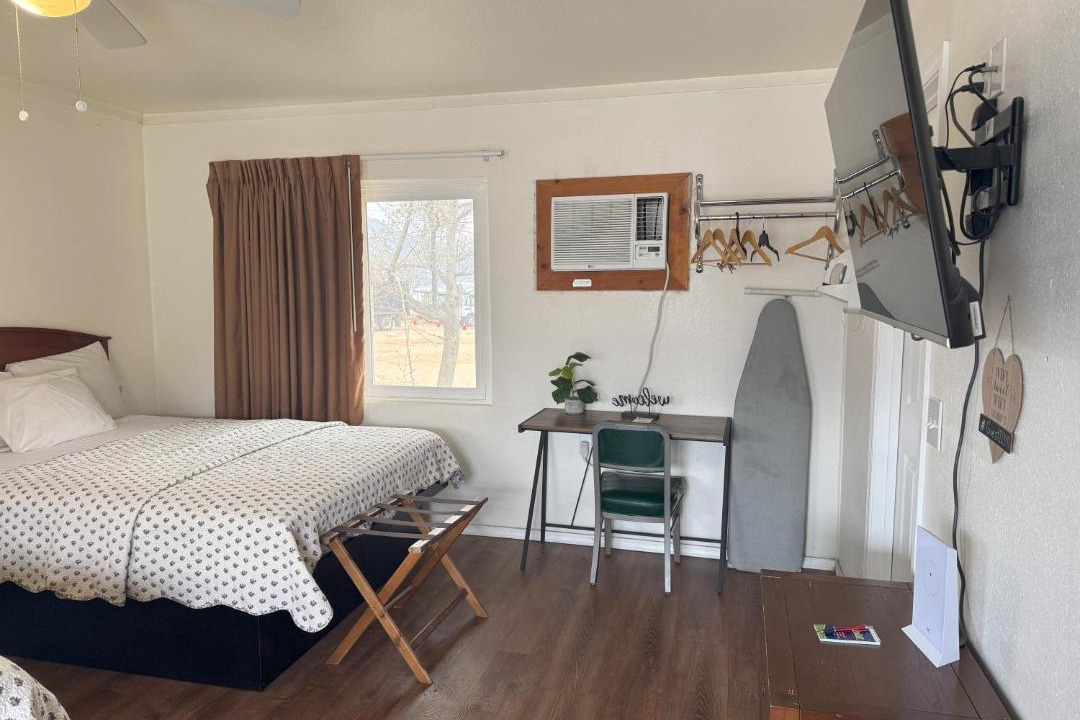 Photo of Bedroom in Wofford Heights