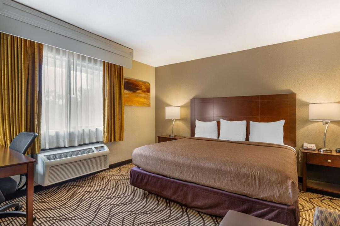 Photo of Bedroom in Martinez