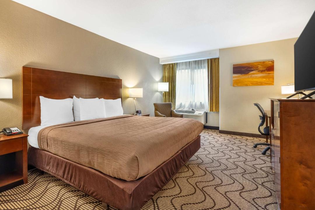 Photo of Bedroom in Martinez