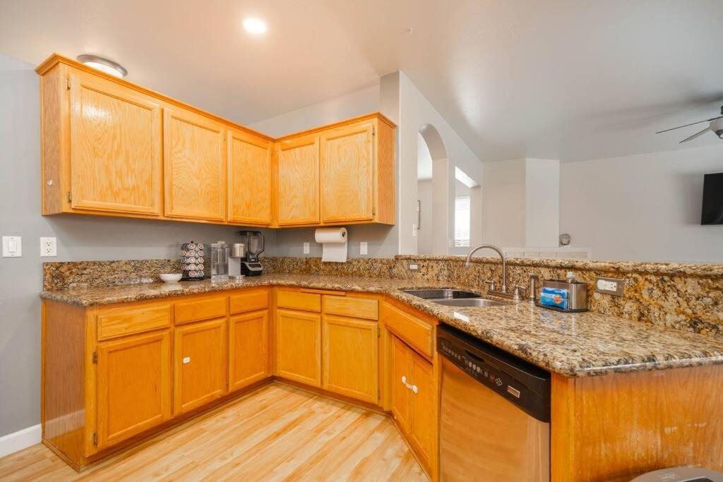 Photo of Kitchen in River Oaks