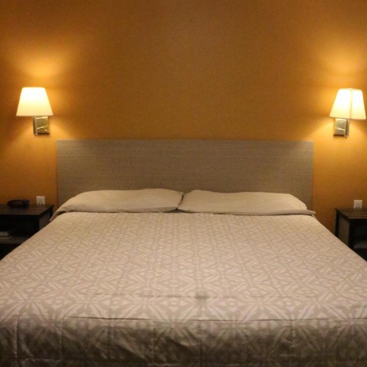 Photo of Bedroom in Lone Pine
