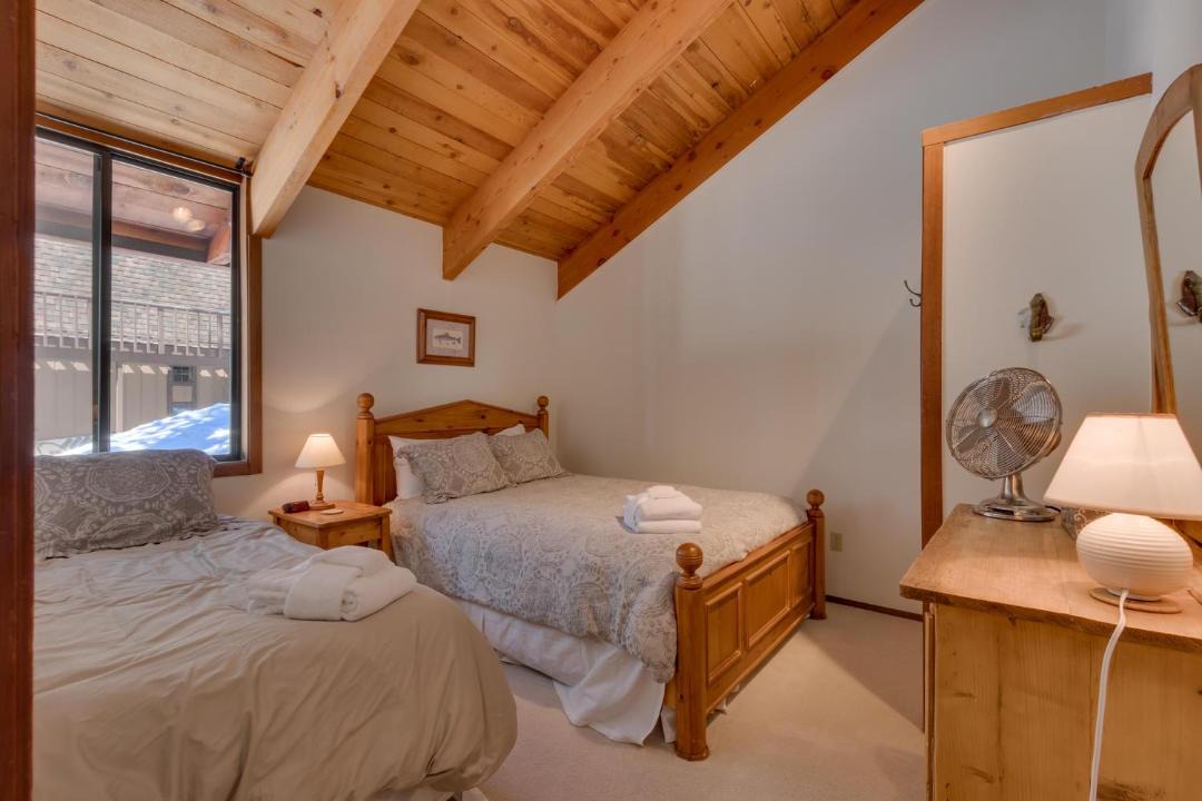 Photo of Bedroom in Lake Forest