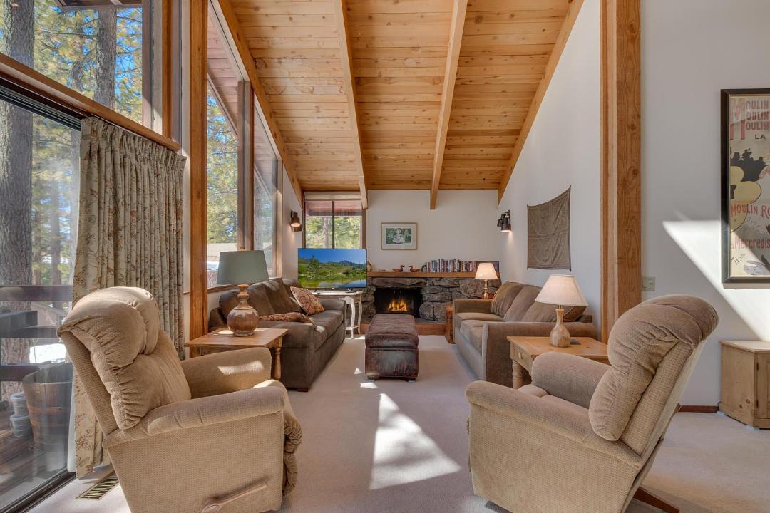 Photo of Livingroom in Lake Forest