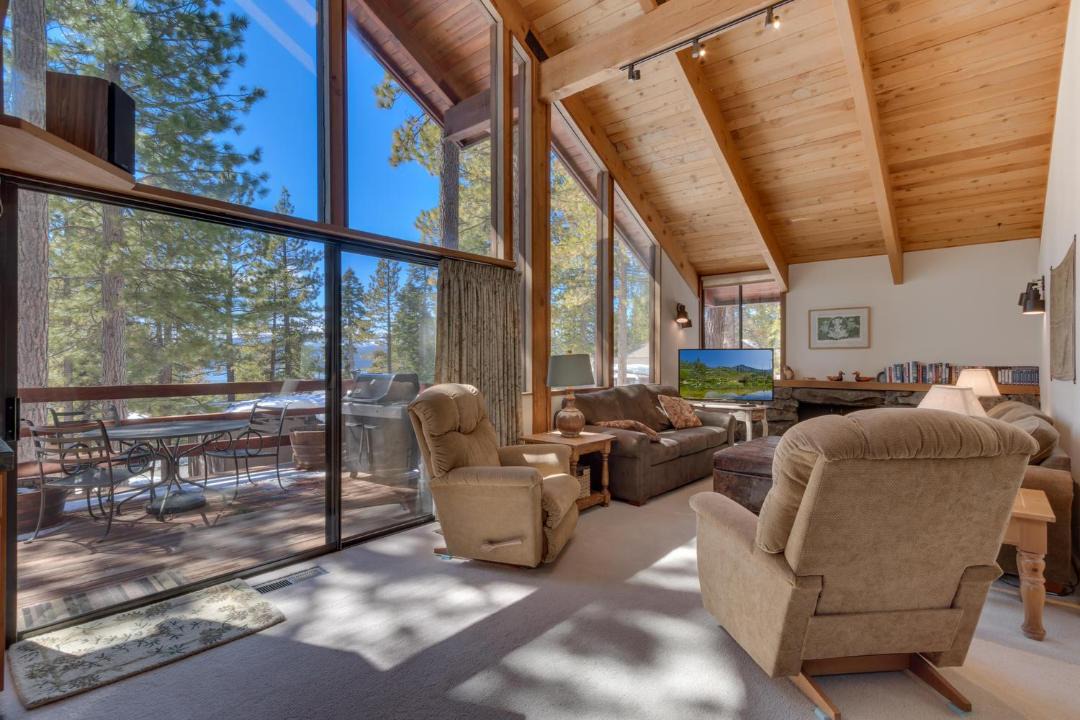 Photo of Livingroom in Lake Forest