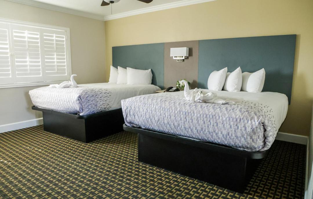 Photo of Bedroom in San Simeon