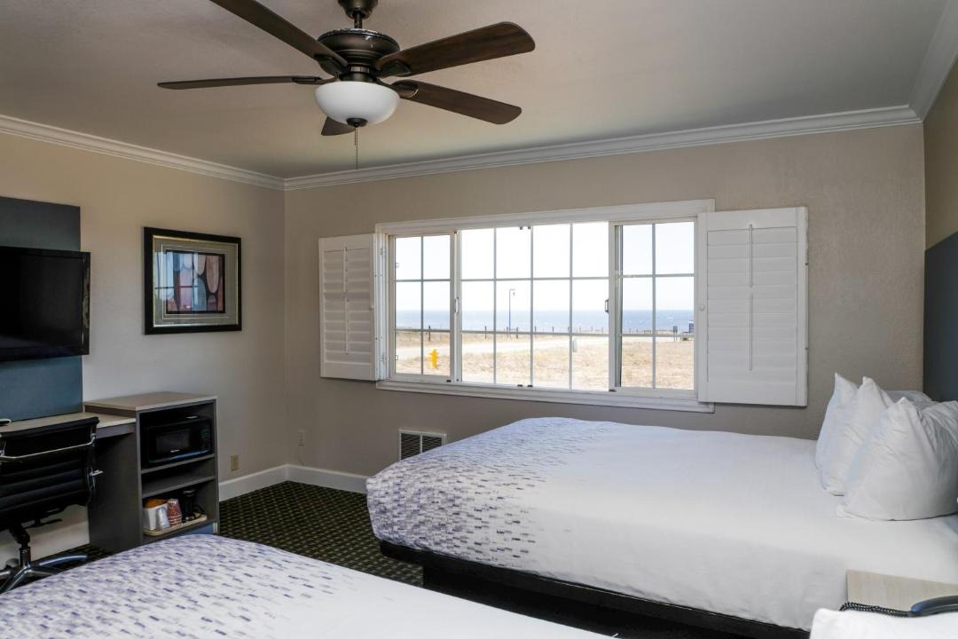 Photo of Bedroom in San Simeon