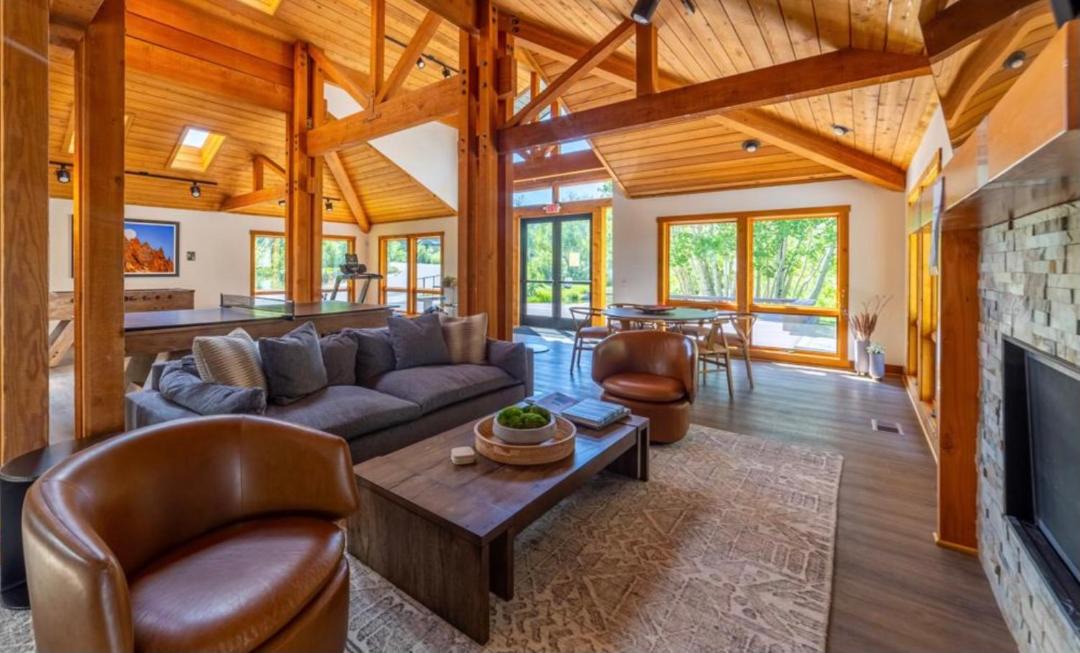 Photo of Livingroom in Mammoth Lakes