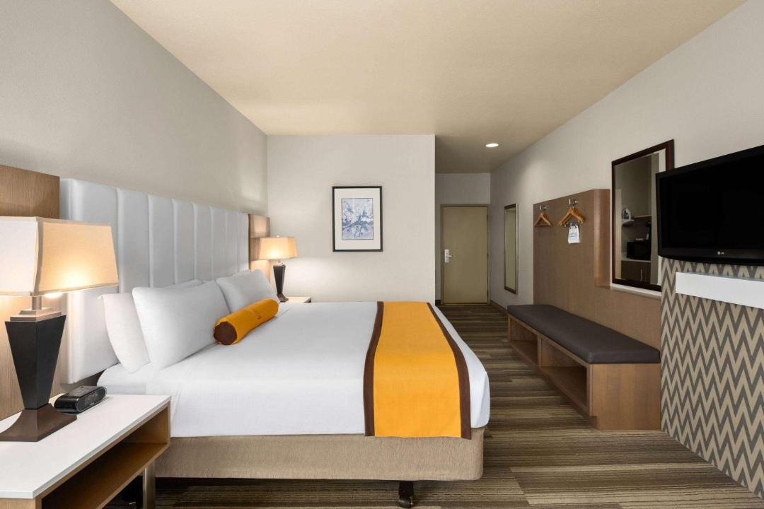 Photo of Others in Anaheim Resort