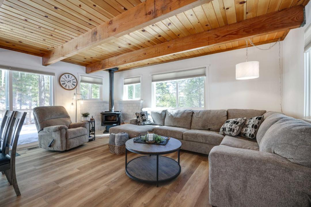 Photo of Livingroom in Cold Springs