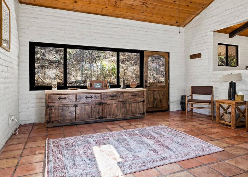 Photo of Livingroom in Three Rivers
