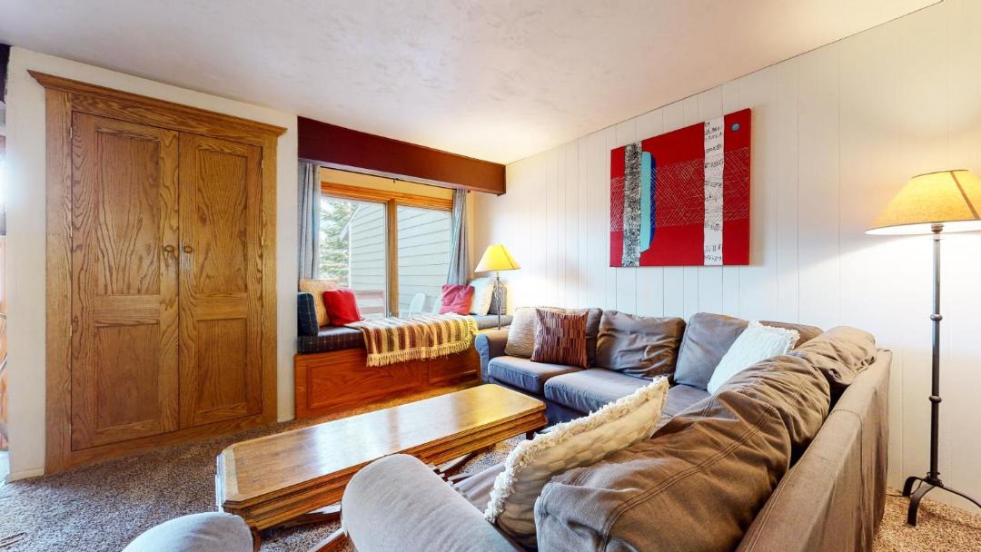 Photo of Livingroom in Mammoth Lakes