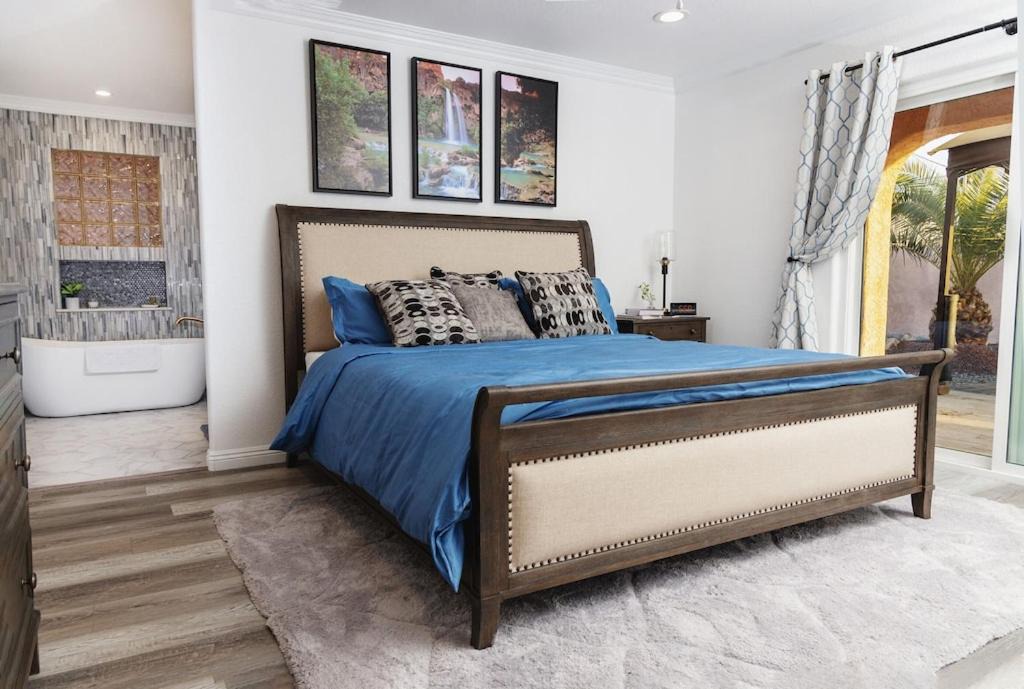 Photo of Bedroom in Lake Havasu City