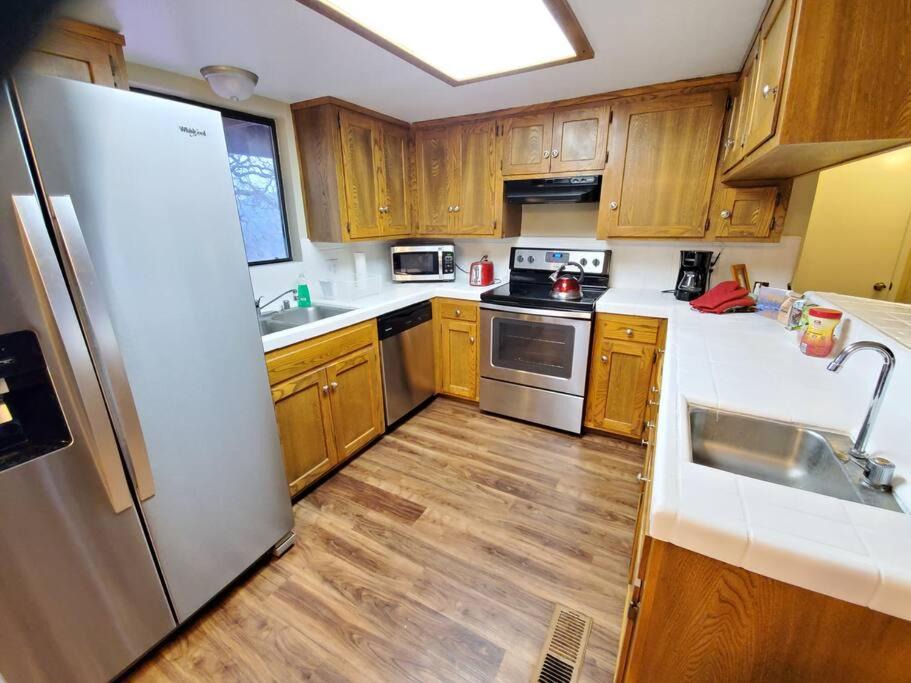 Photo of Kitchen in Yosemite Lakes