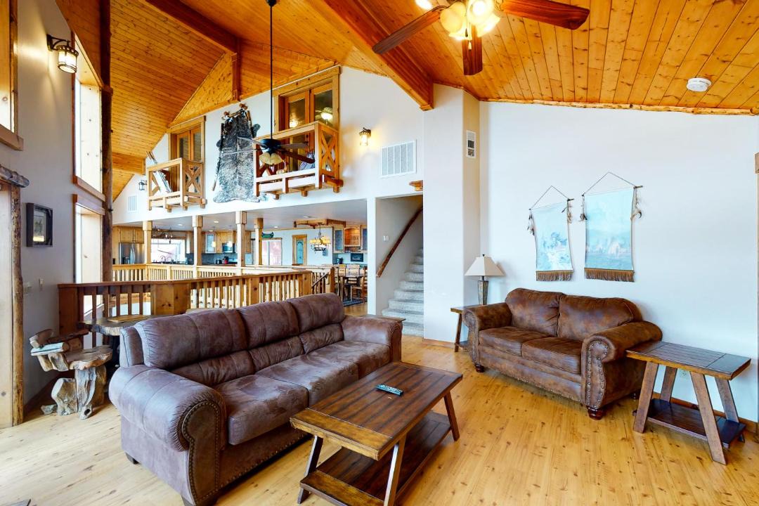 Photo of Livingroom in Bass Lake
