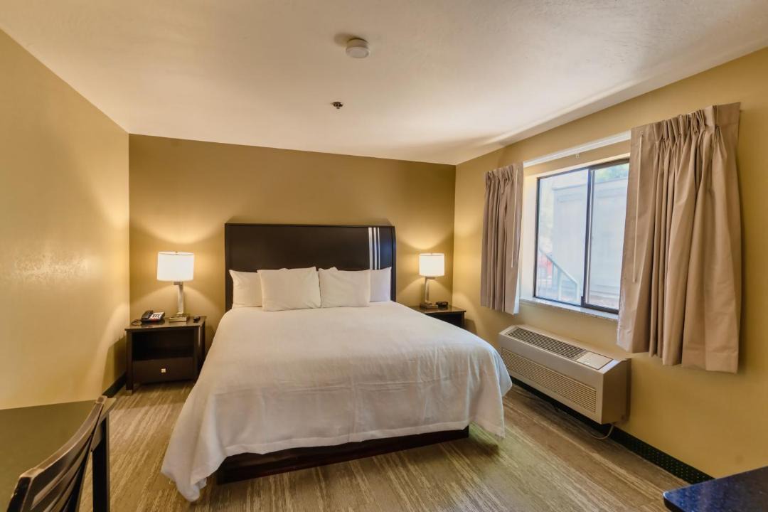 Photo of Bedroom in Oakhurst
