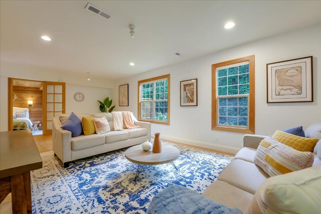 Photo of Livingroom in Redwood City