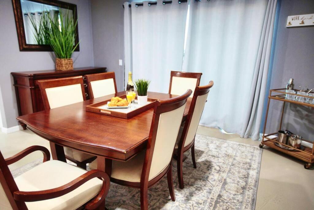 Photo of Livingroom in Indio