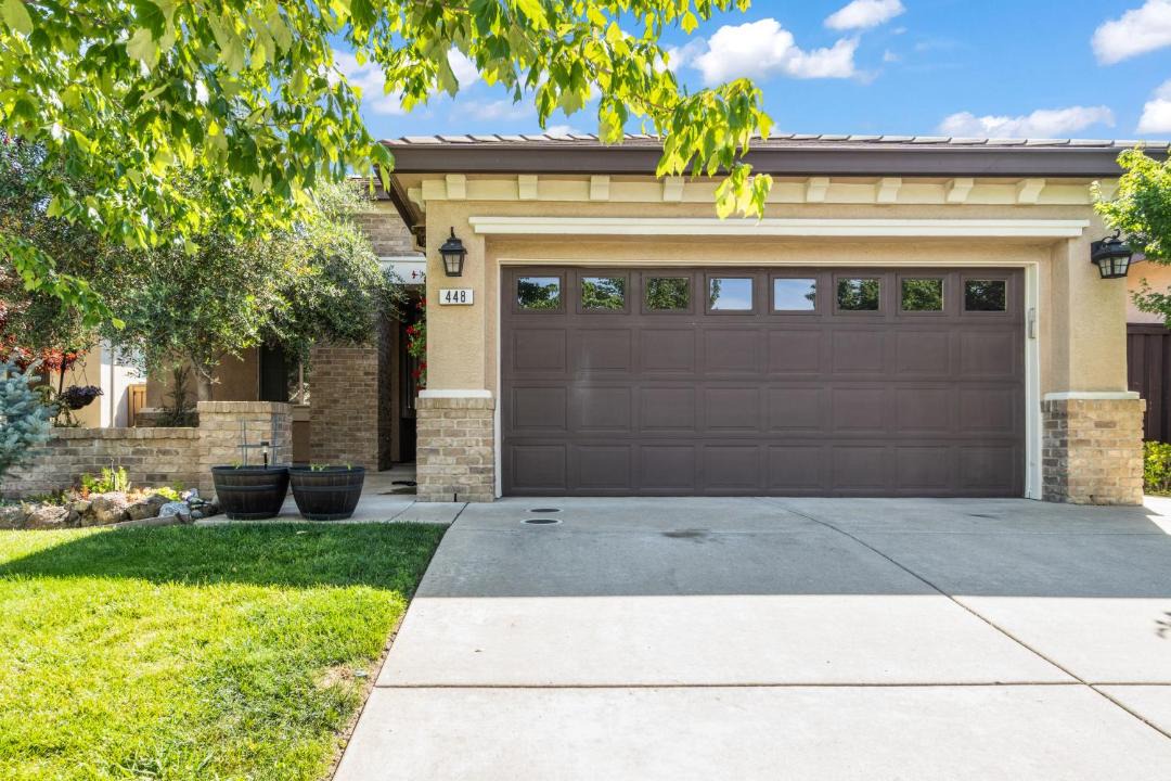 Photo of Buildings in El Dorado Hills