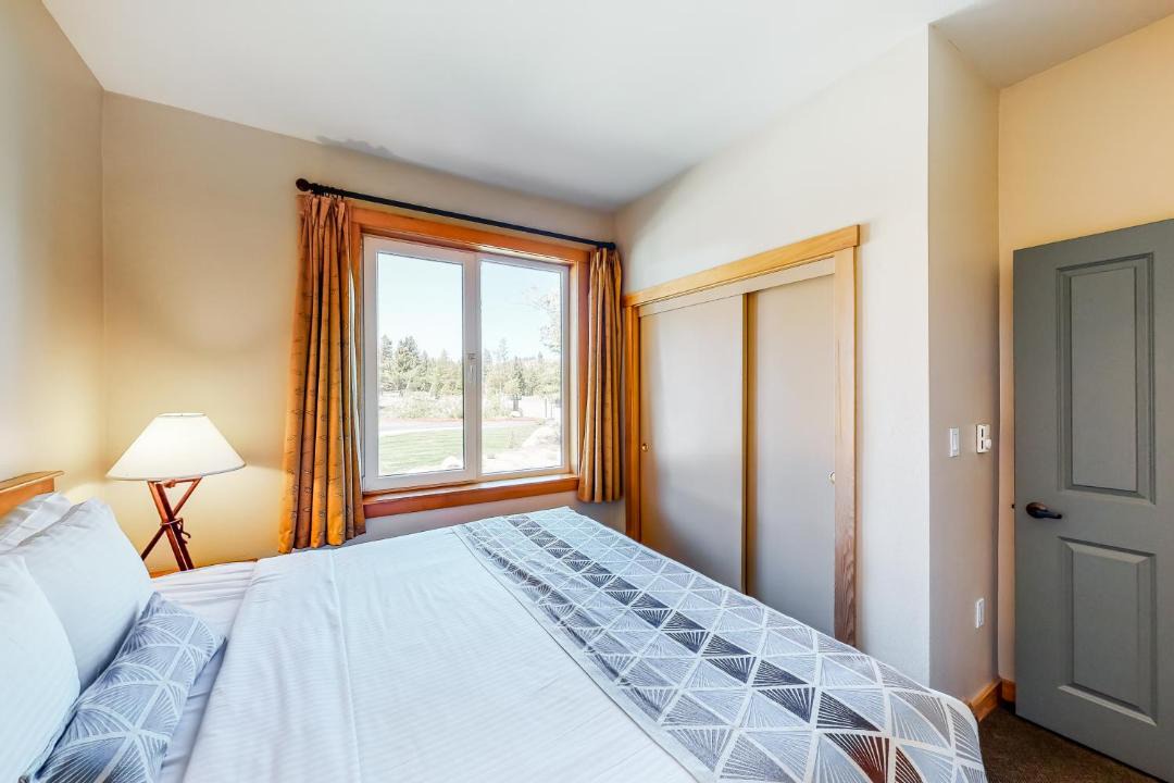 Photo of Bedroom in Mammoth Lakes