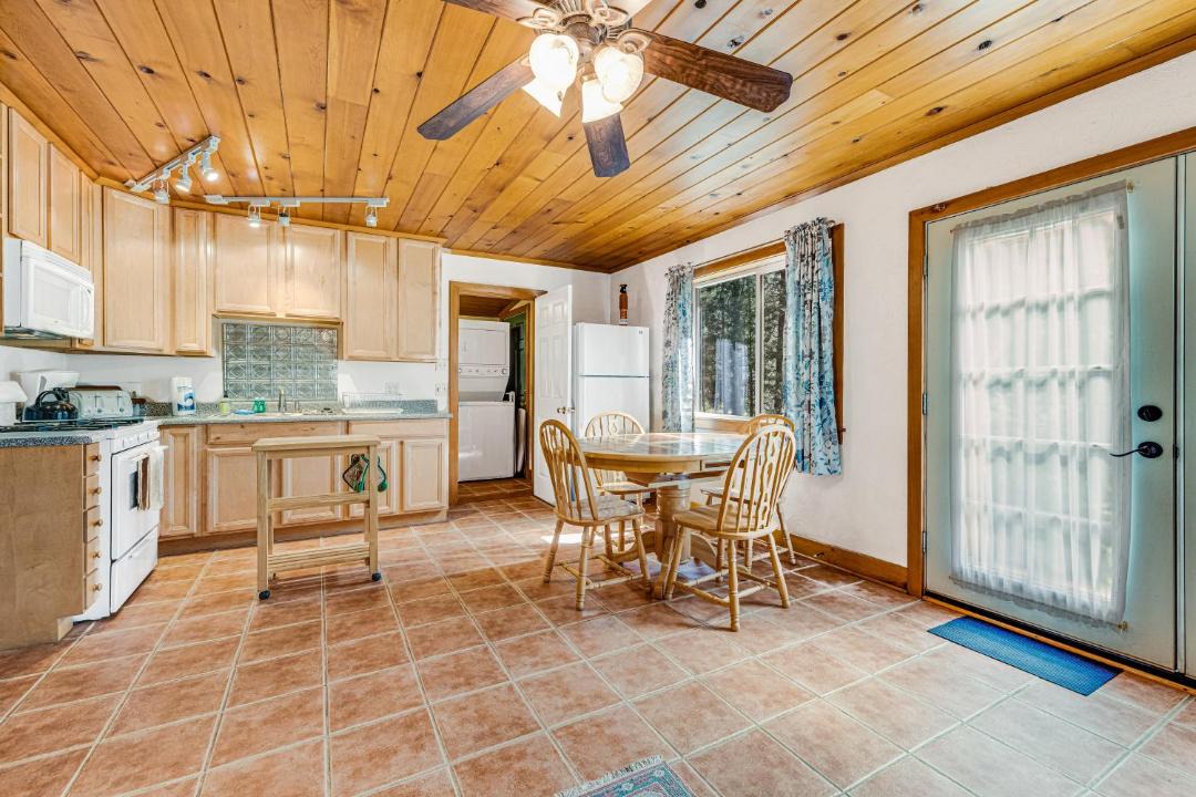 Photo of Kitchen in Harden Flat