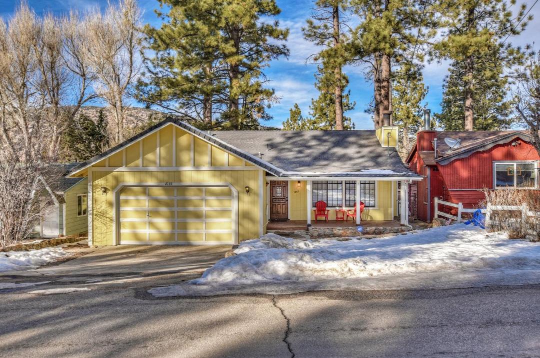 Photo of Buildings in Big Bear