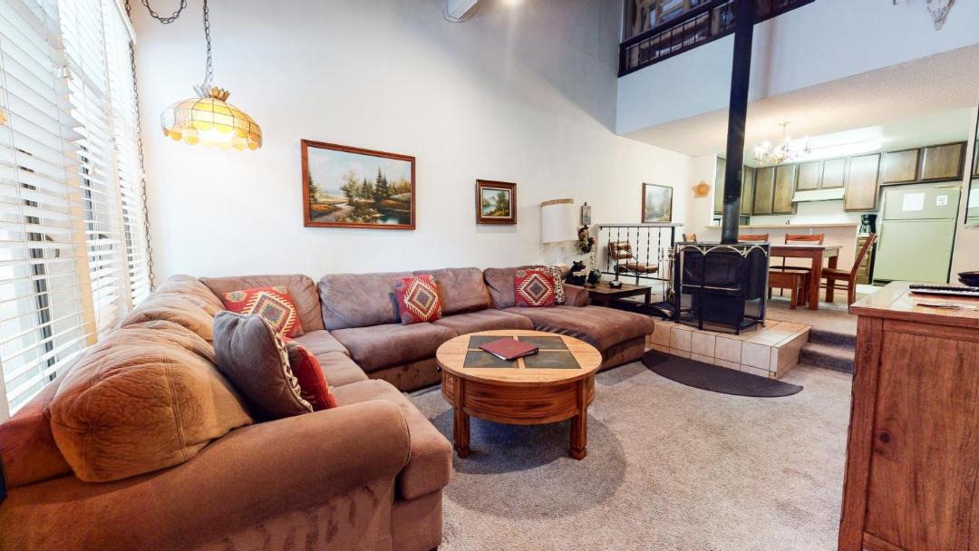 Photo of Livingroom in Mammoth Lakes