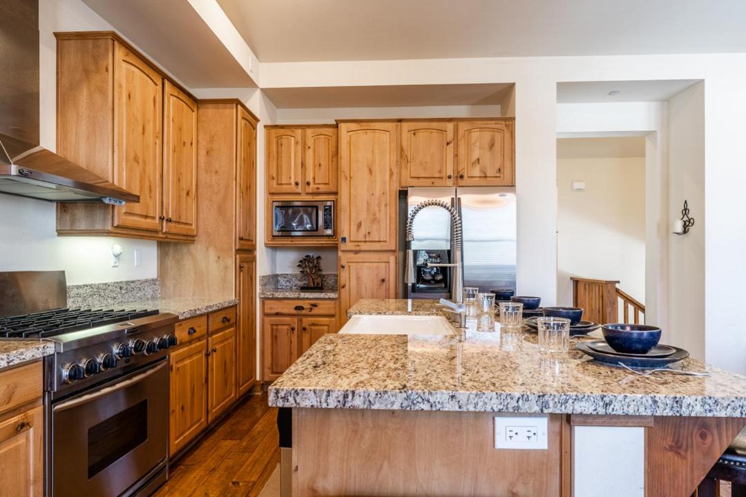Photo of Kitchen in Mammoth Lakes