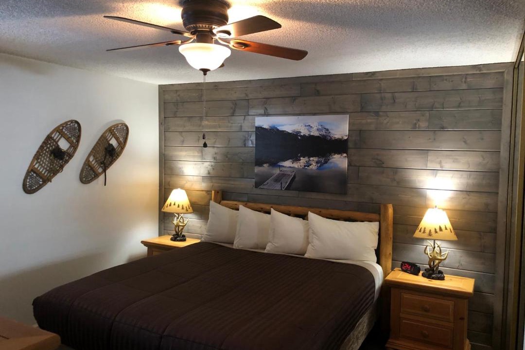 Photo of Bedroom in June Lake