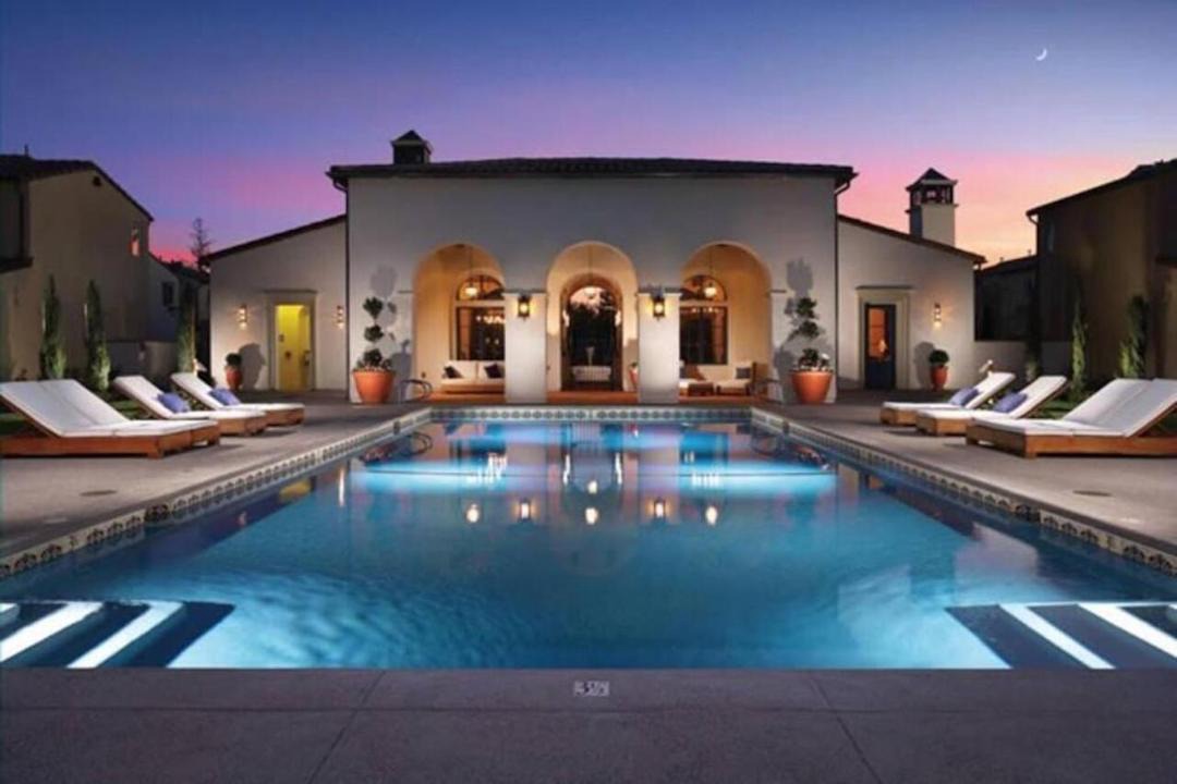 Photo of Outdoor in Newhall