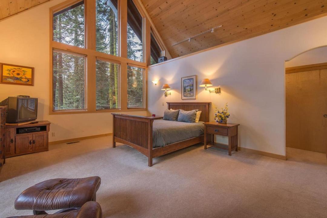 Photo of Livingroom in Homewood