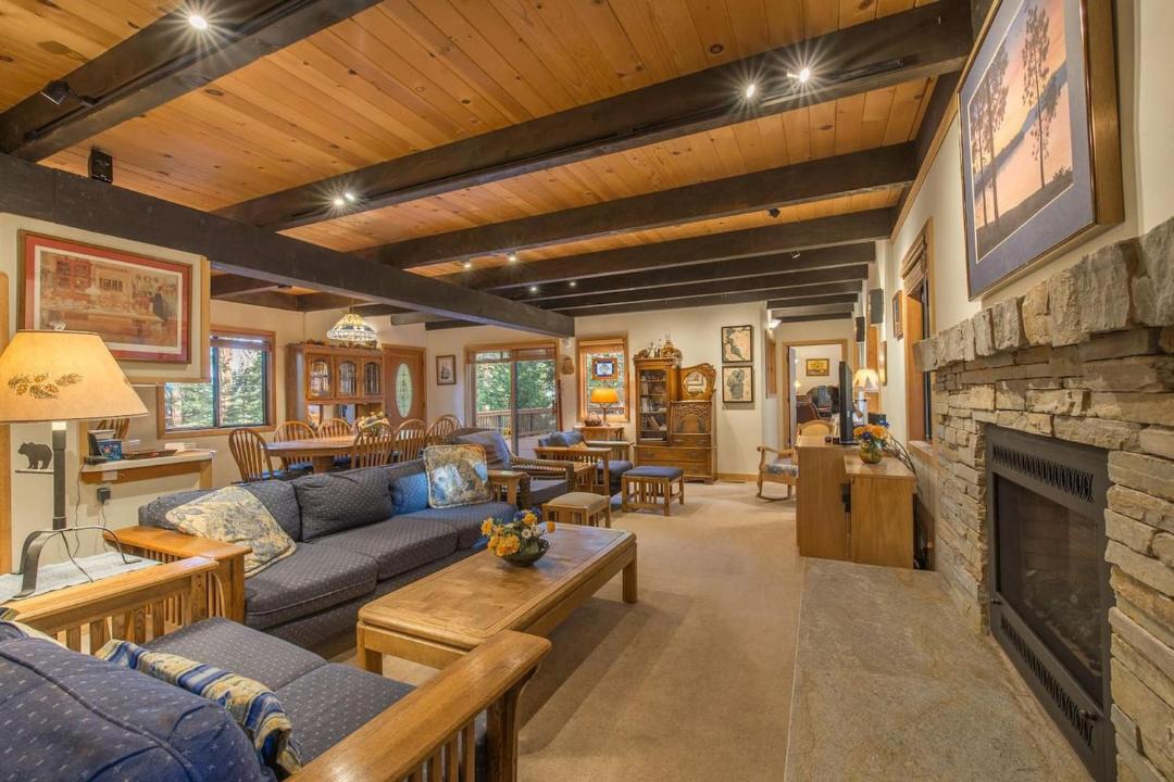 Photo of Livingroom in Homewood