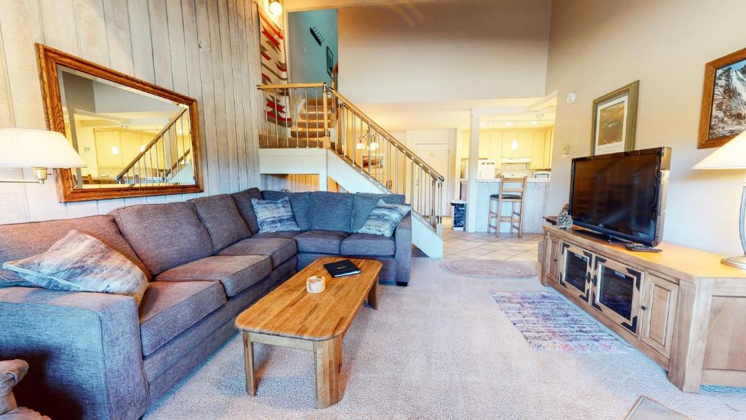 Photo of Livingroom in Mammoth Lakes