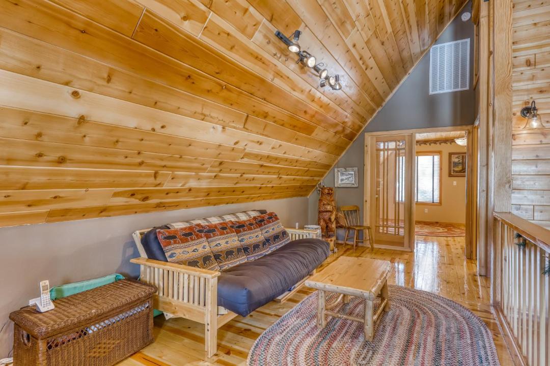 Photo of Livingroom in Serene Lakes