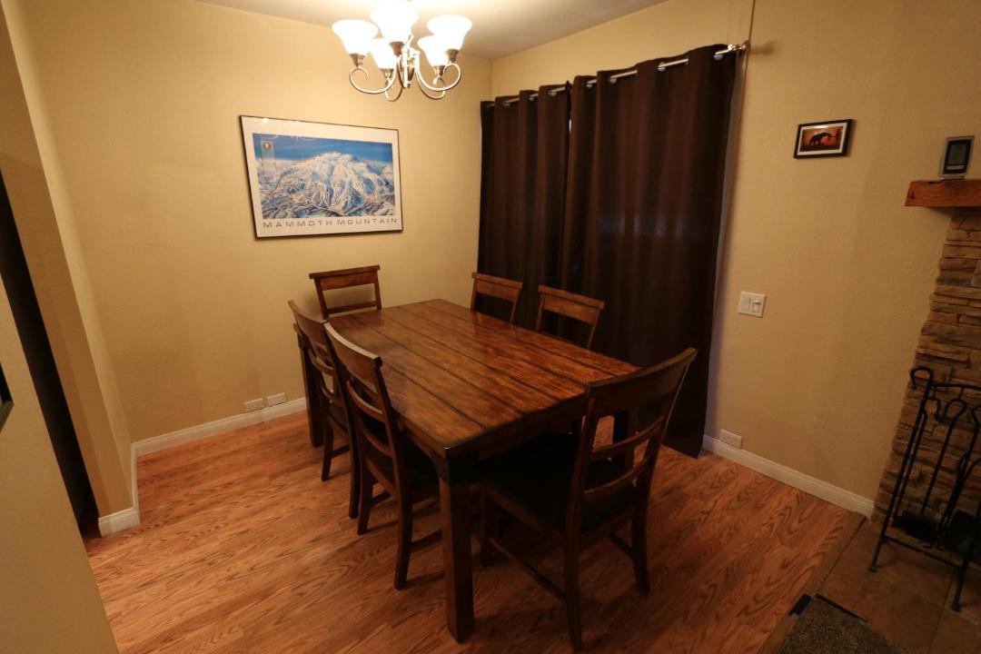 Photo of Livingroom in Sierra Holiday