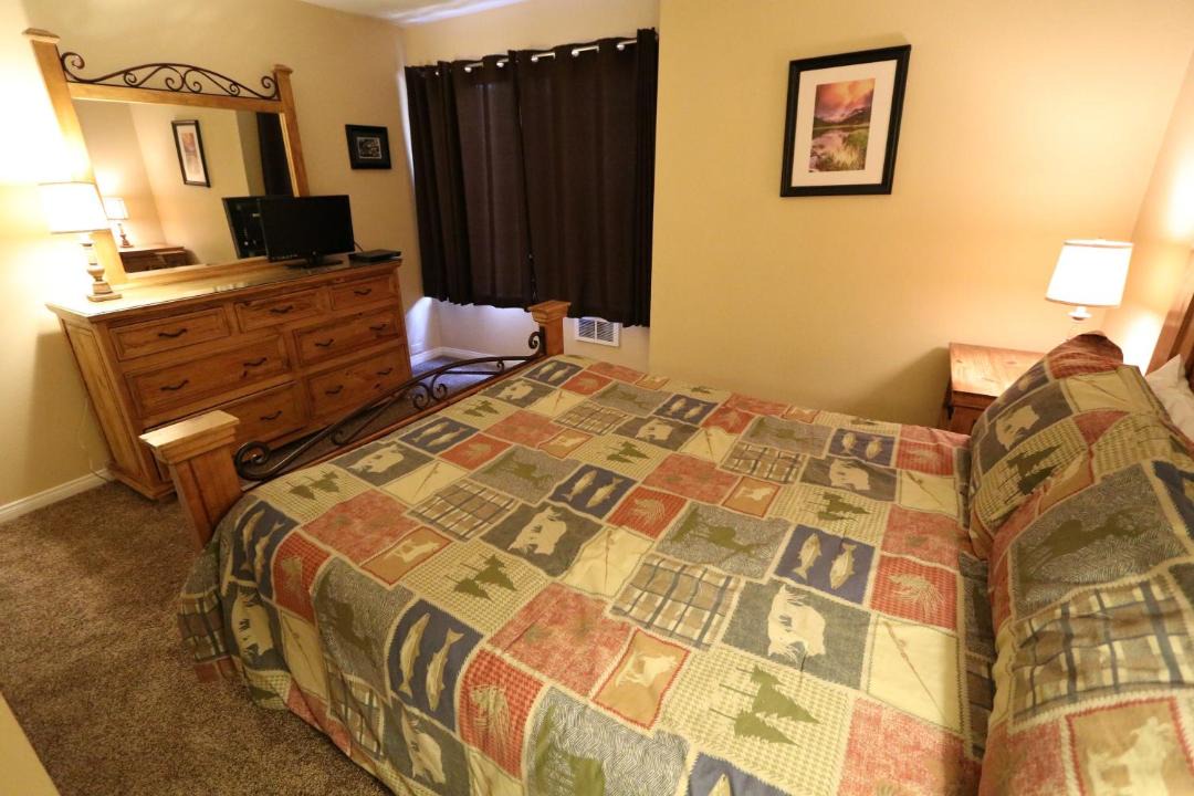 Photo of Bedroom in Sierra Holiday