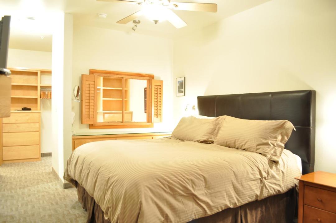 Photo of Bedroom in Mammoth Lakes